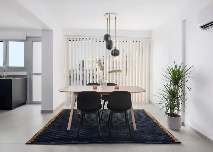 Amazing Two Bedroom Apartment Larnaka