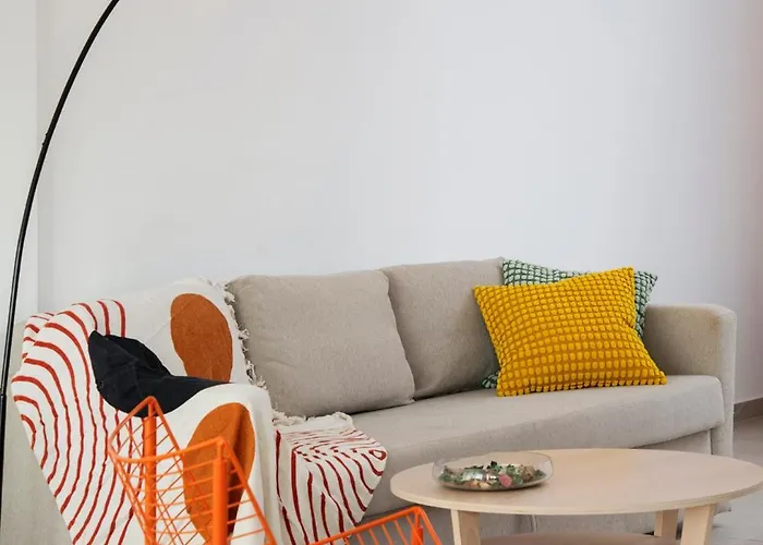 Amazing Two Bedroom Apartment *